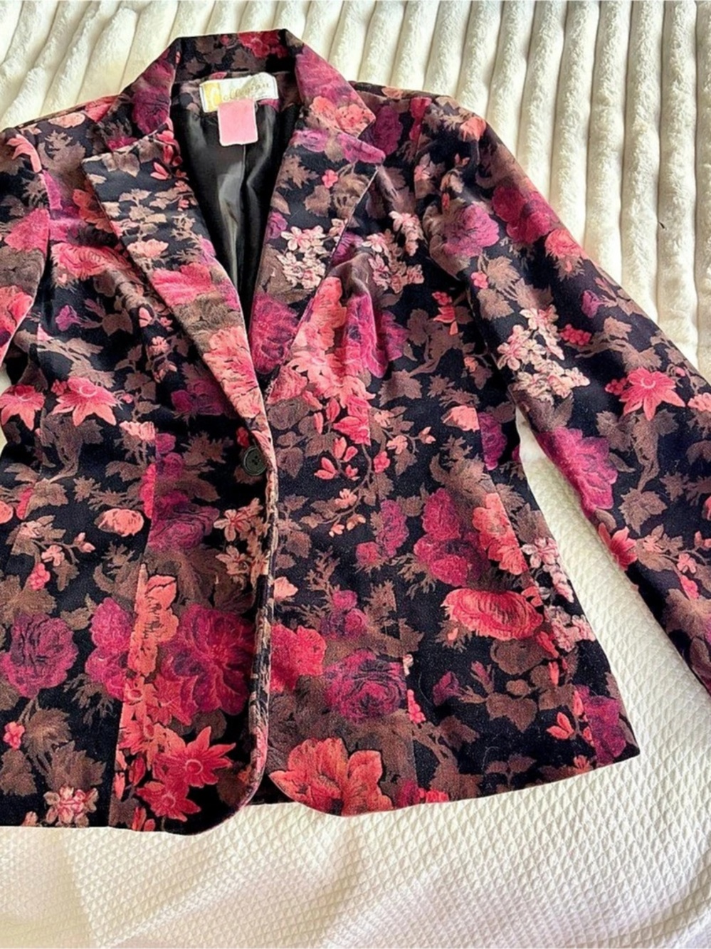 VINTAGE Collegian Velvet Blazer